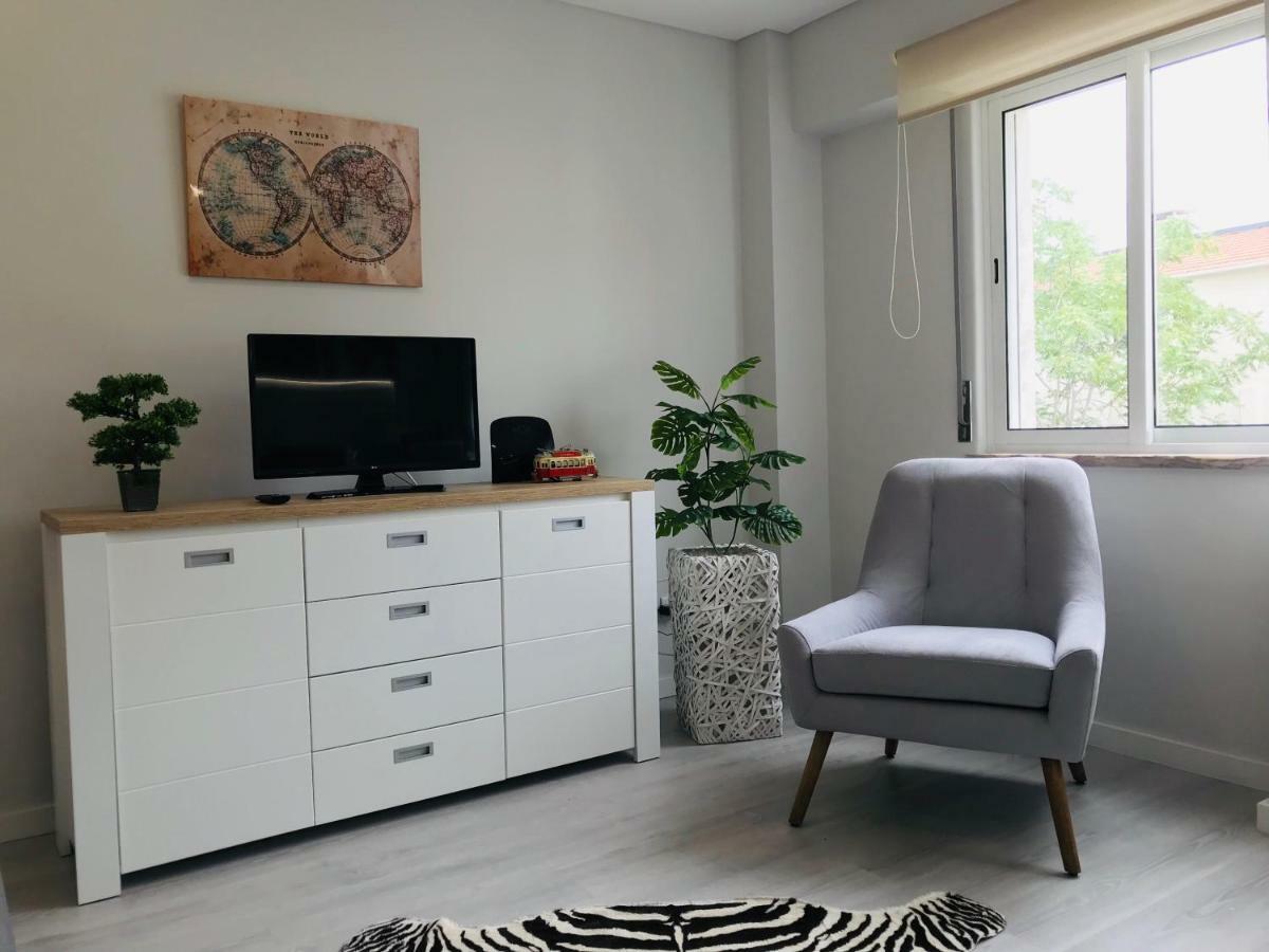 Rent4Rest Sao Bento Charming Apartment Lisbon Exterior photo