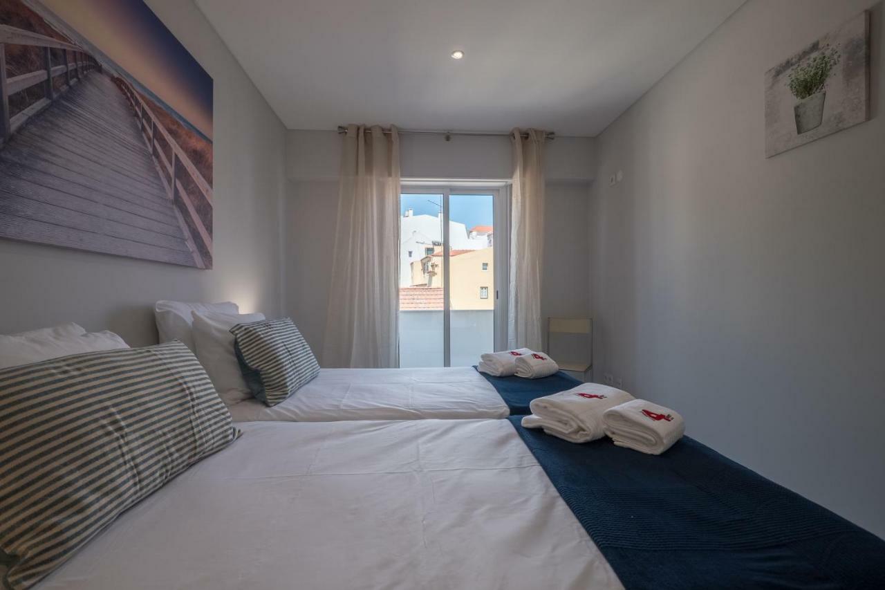 Rent4Rest Sao Bento Charming Apartment Lisbon Exterior photo